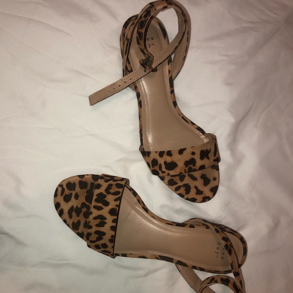 Cheetah sandals with heel - Picture 4 of 5